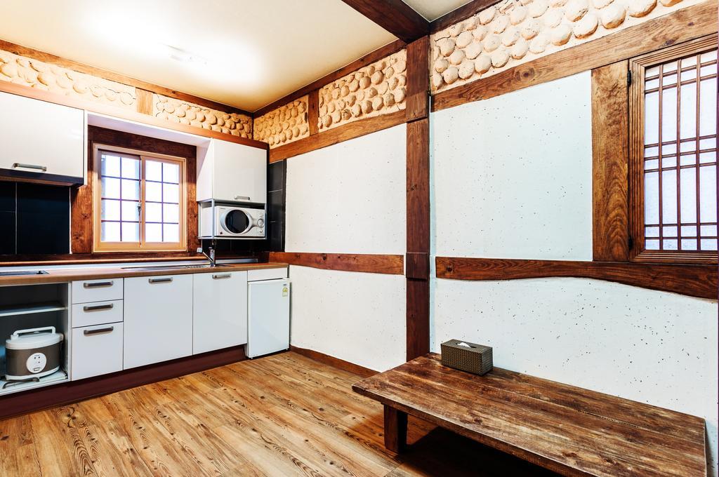 Hostel Kasan Tobang Seogwipo Exterior foto